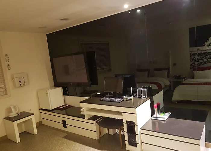 Amourex ホテル 2*